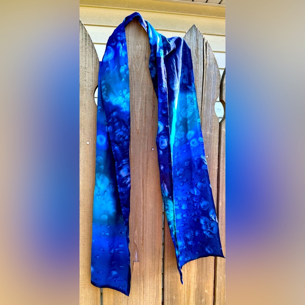 Silky scarf blues